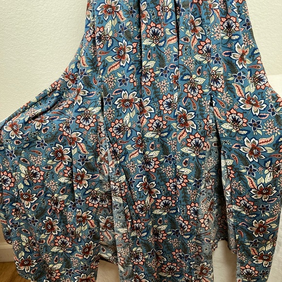 Blush BJ floral midi dress 1XL gathered with elastic back, plunging front w/ tie - Picture 3 of 8